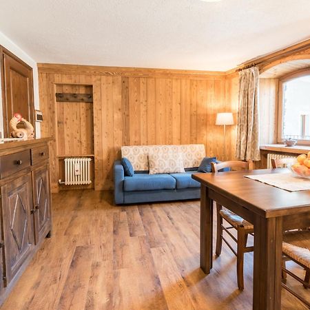 Maison Lo Triolet Introd Dış mekan fotoğraf