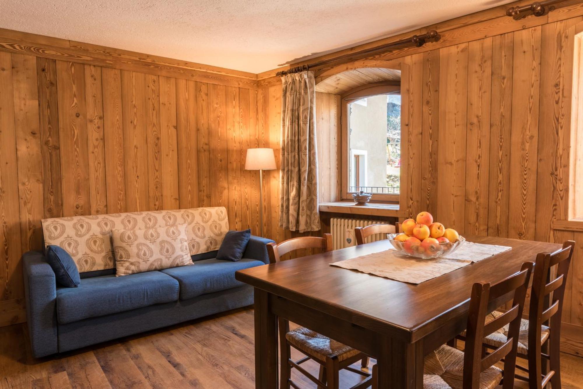 Maison Lo Triolet Introd Dış mekan fotoğraf