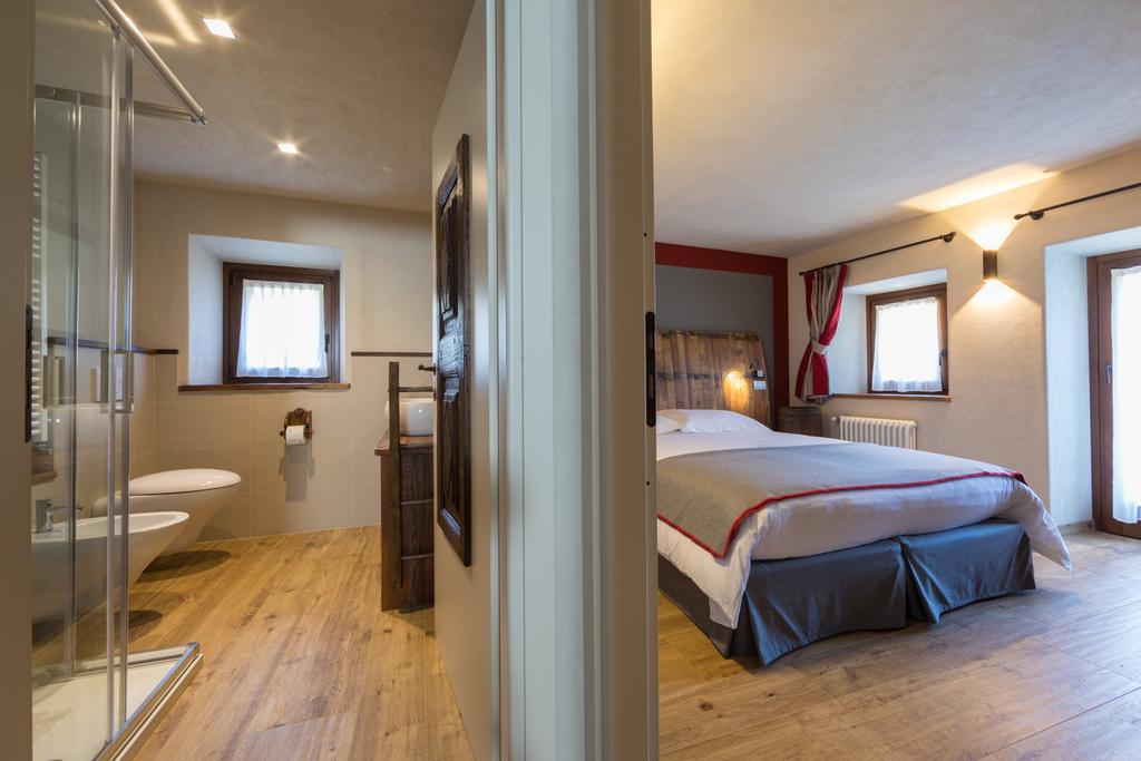 Maison Lo Triolet Introd Dış mekan fotoğraf