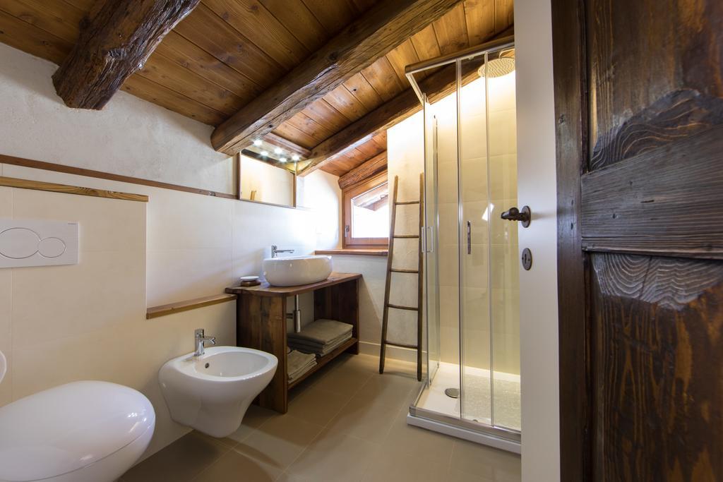Maison Lo Triolet Introd Dış mekan fotoğraf
