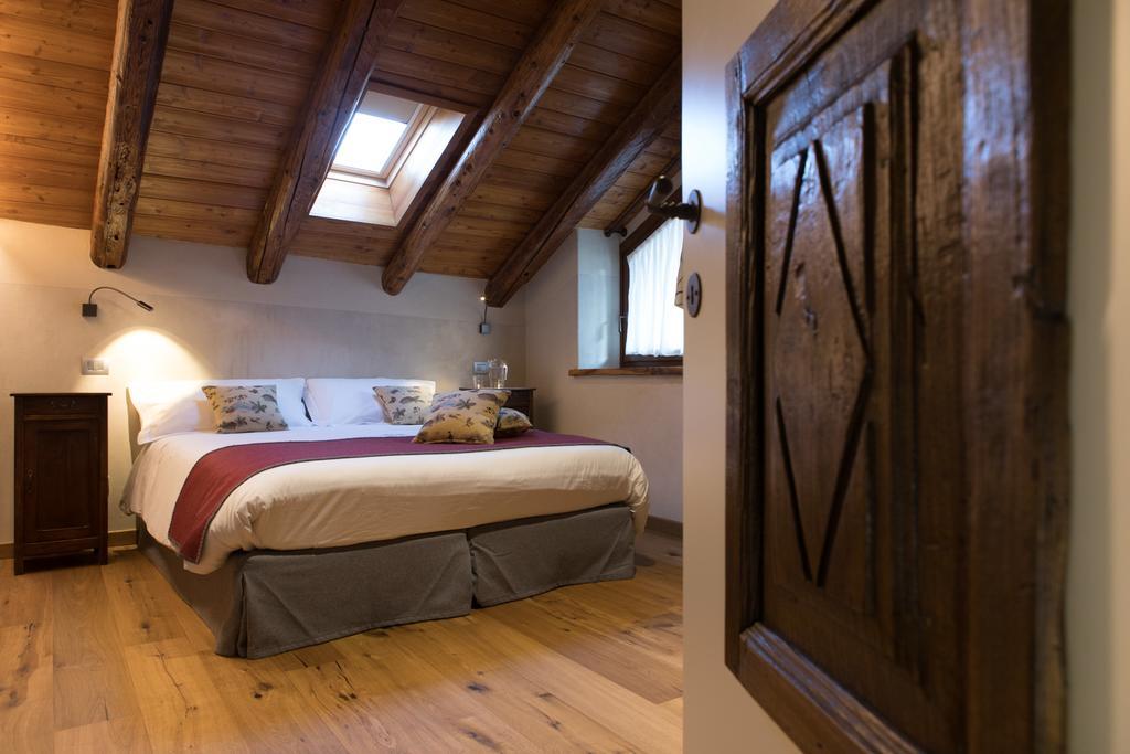 Maison Lo Triolet Introd Dış mekan fotoğraf