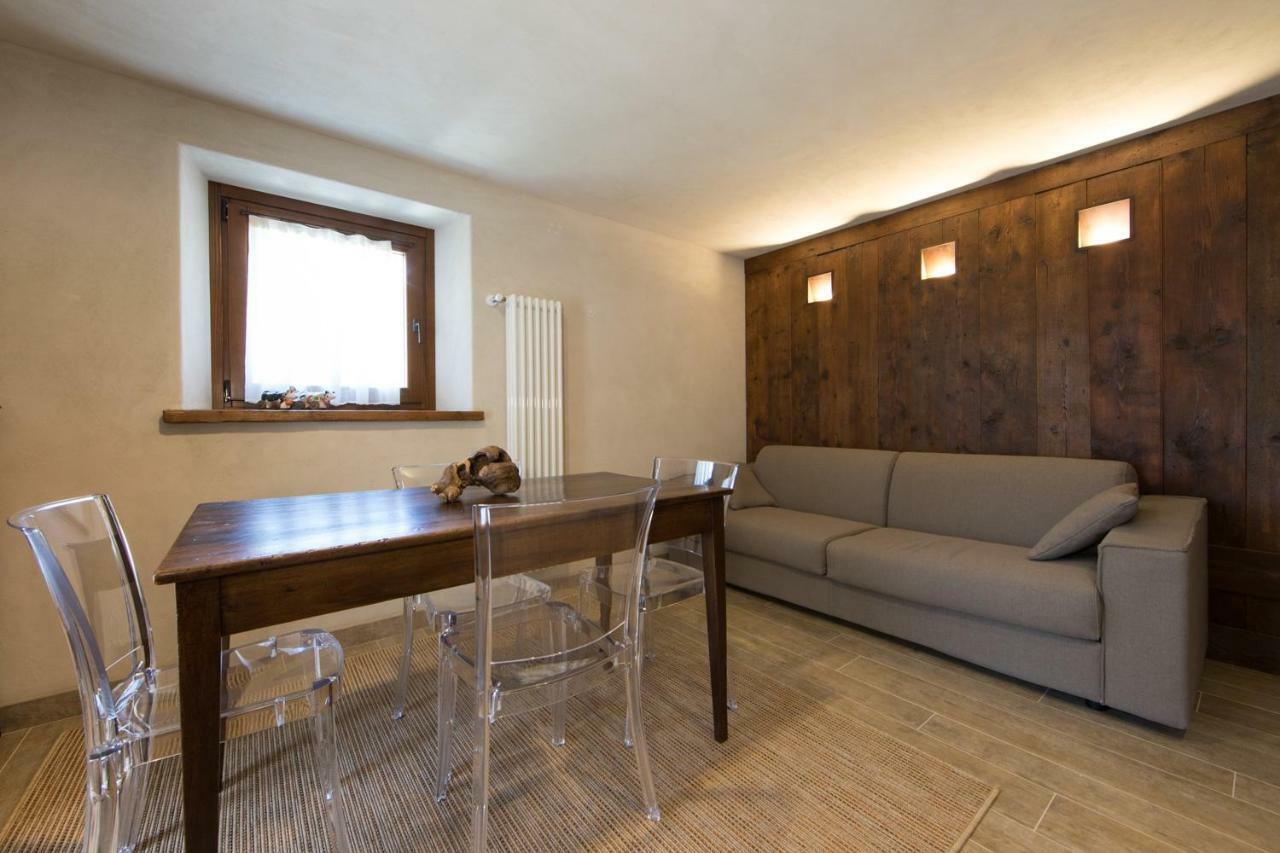 Maison Lo Triolet Introd Dış mekan fotoğraf