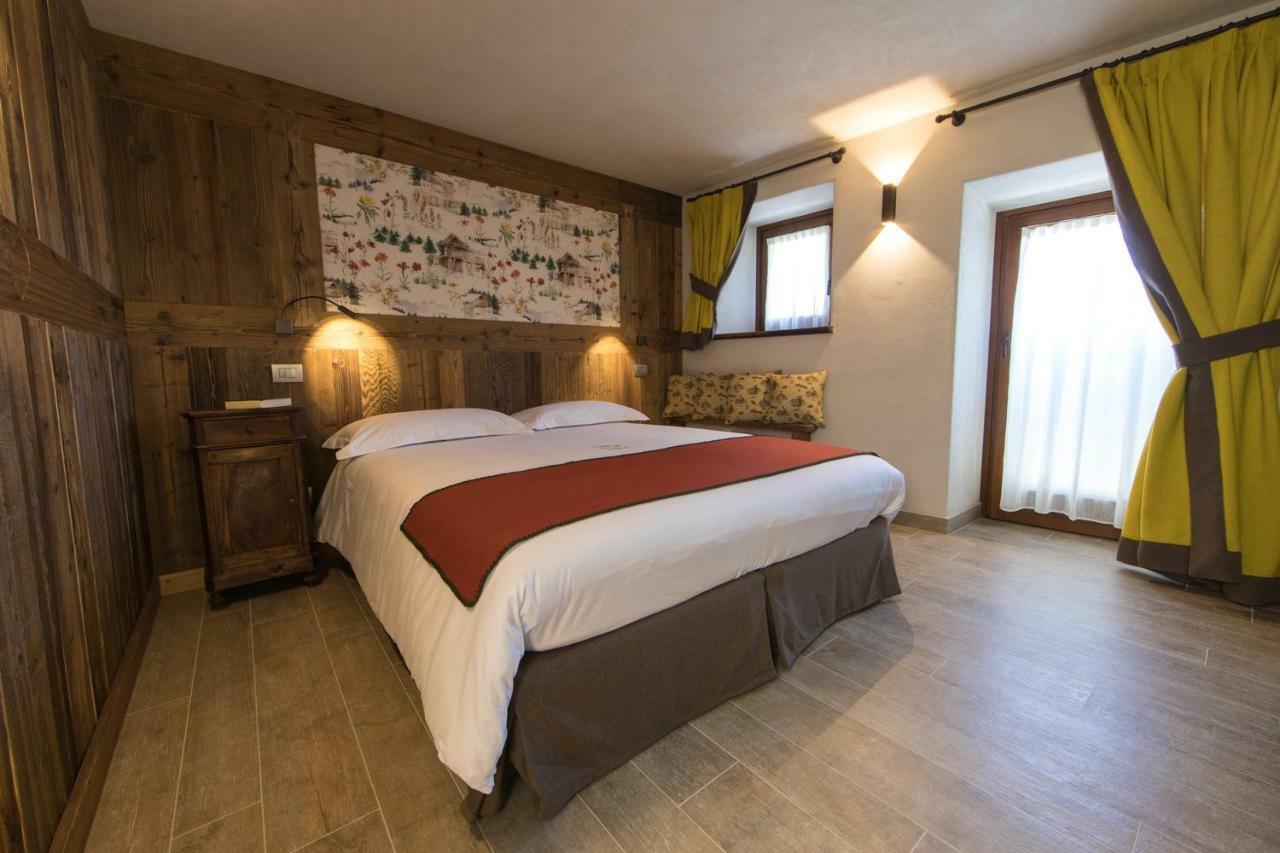 Maison Lo Triolet Introd Dış mekan fotoğraf