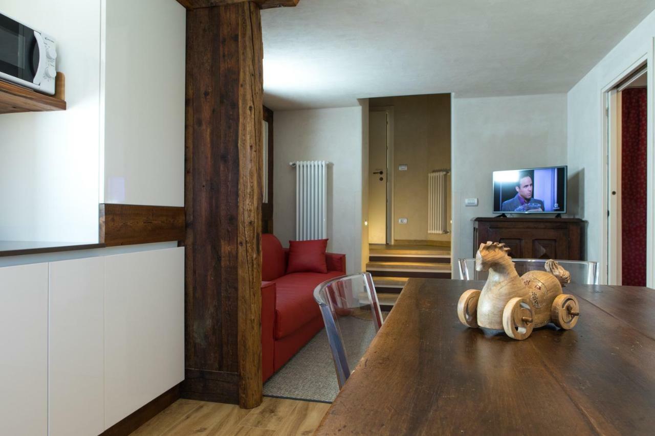 Maison Lo Triolet Introd Dış mekan fotoğraf