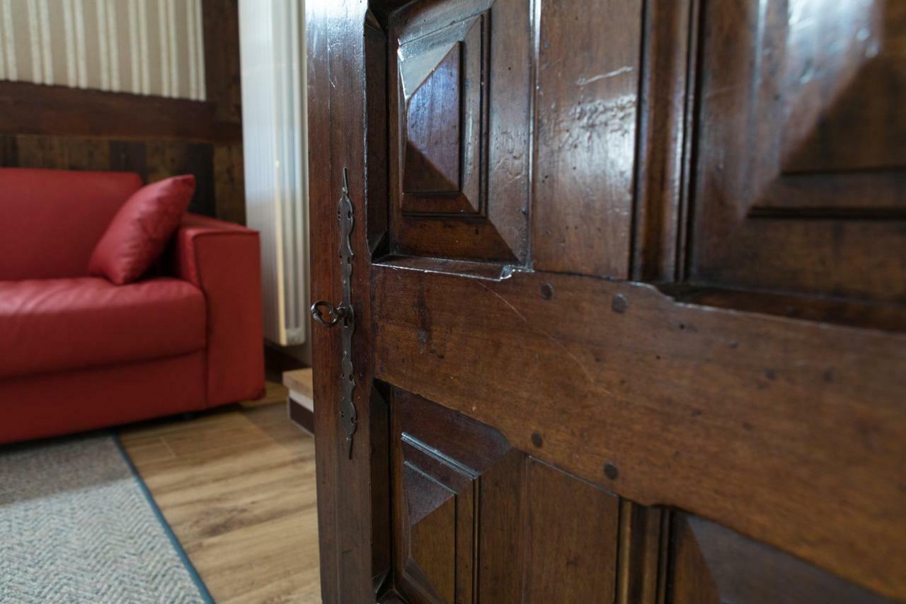 Maison Lo Triolet Introd Dış mekan fotoğraf